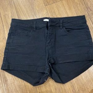 H&M black womens shorts!